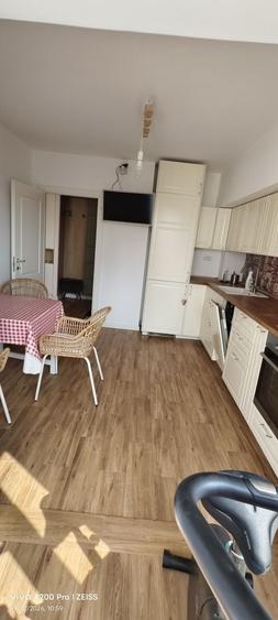 Apartament cu 2 camere semidecomandat în Iancului