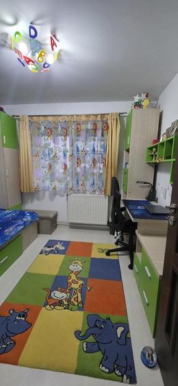 Apartament 3 camere confort 1 semidecomandat in zona Micro 3 Buzau - 1
