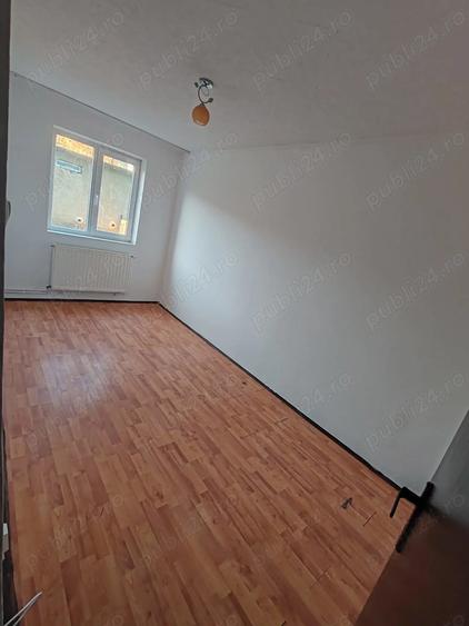 Apartament 3 camere, decomandat, 51 mp, parter zona buna Zarne?ti - 1