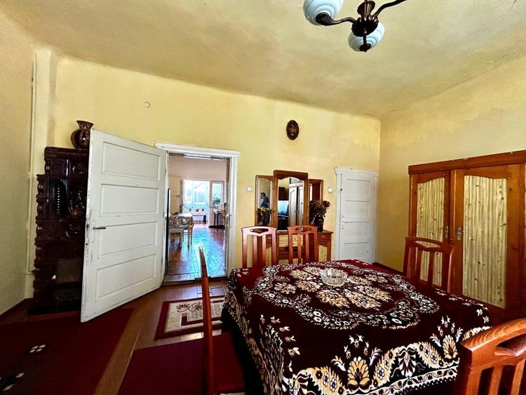 Casa 4 camere, tavan inalt, centru istoric Turda – oportunitate investitie - 6