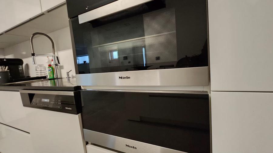 Casa cu 4 camere   teren generos si piscina - 1