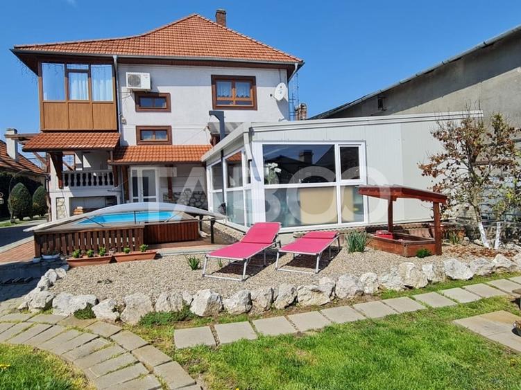 Vila cu piscina de vanzare in Sebes zona centrala - 2
