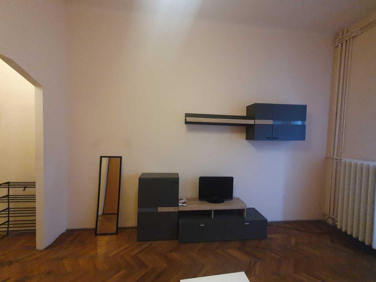 Inchiriere garsoniera Universitate metrou 2 minute,Teatrul National - 3