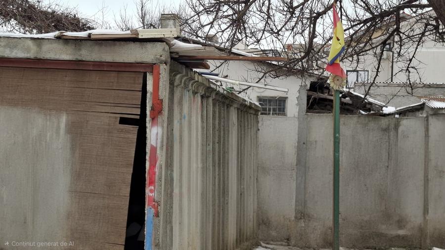 Faleza Nord - teren 458 mp + casa demolabila (250 mp) - 1