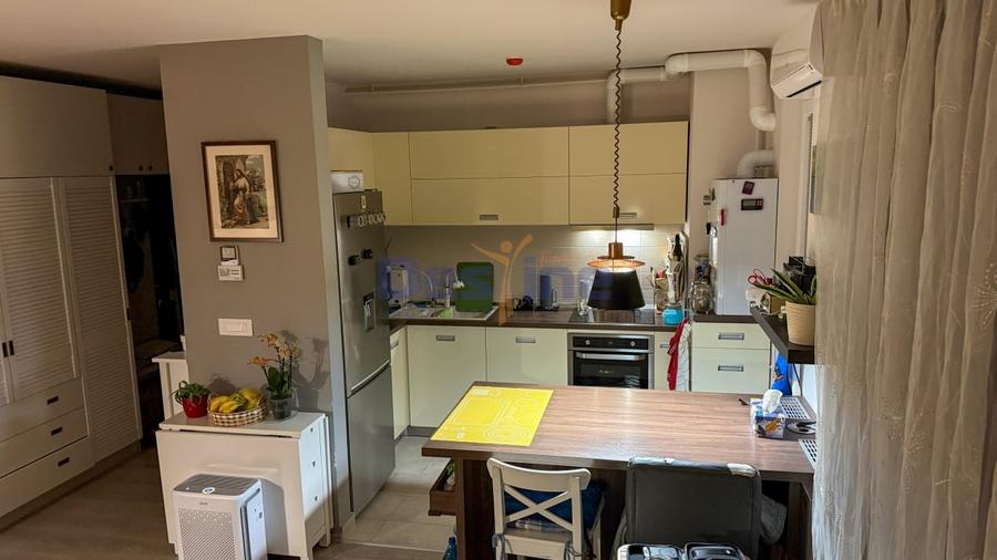 Apartament 2 camere modern in zona Aradului, cu spatii verzi si loc de joaca - 2