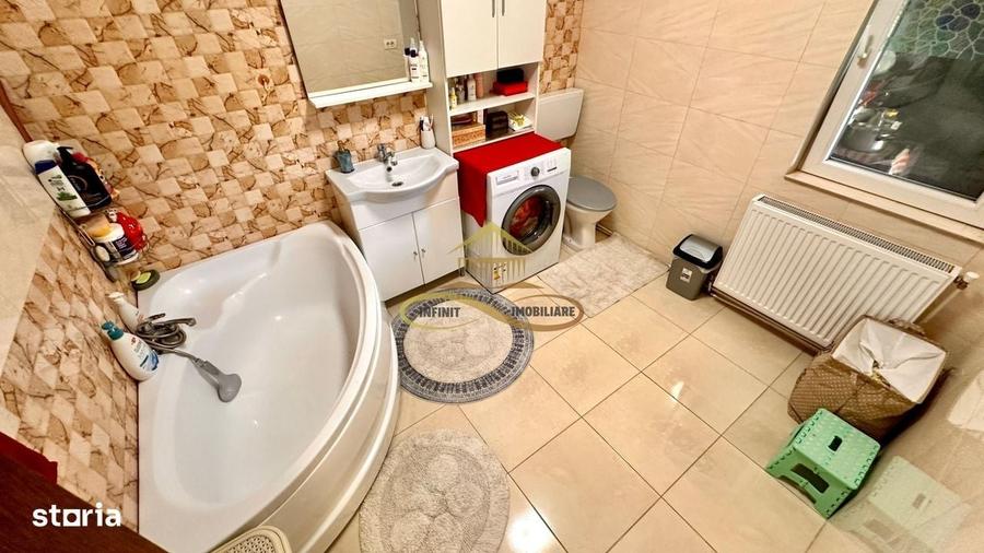Casă cu 4 camere cu Teren 263 Mp în Letea Veche