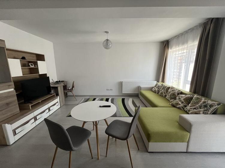Apartament cu 2 camere semidecomandat în Dosu Bricii