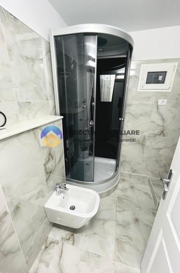 Apartament cu 3 camere decomandat în Târgu Neamț