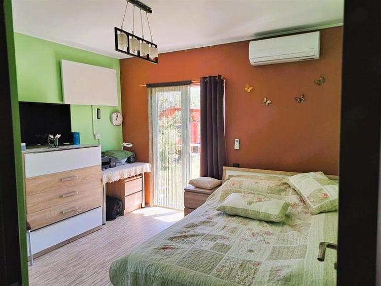 Casă individuală cu 2 camere cu Teren 864 Mp în Bod