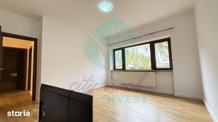 Apartament cu 3 camere în Primăverii