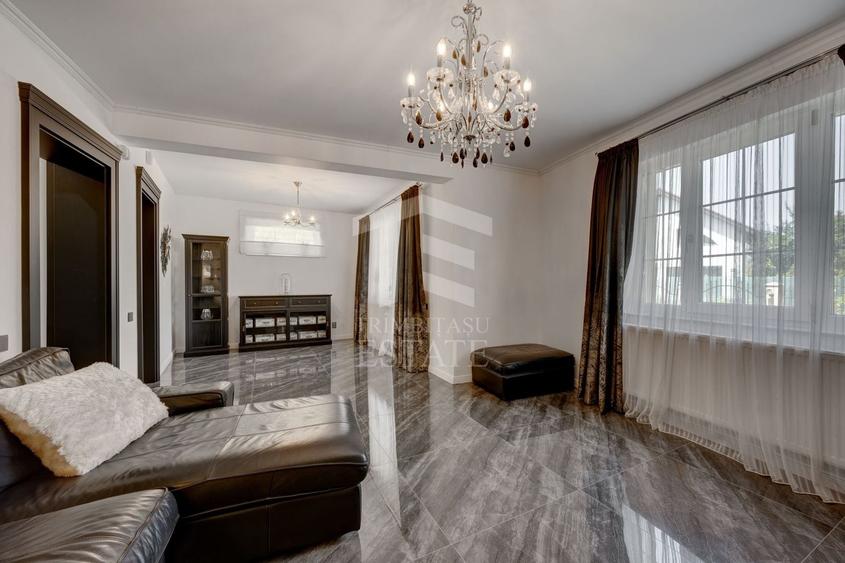 Casă cu 5 camere cu Canalizare în Pipera