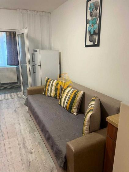1 camera, Intre Lacuri, Iulius Mall, FSEGA, Centrala proprie - 2