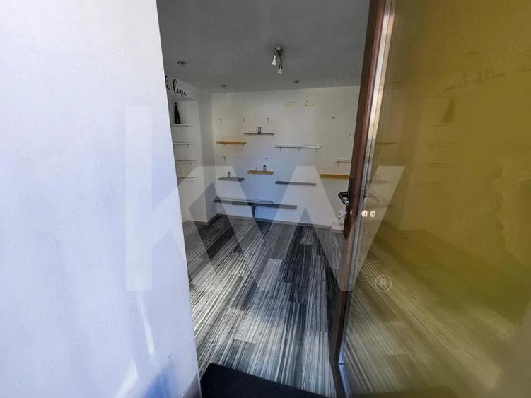 Spațiu comercial, de 18 mp, în Central