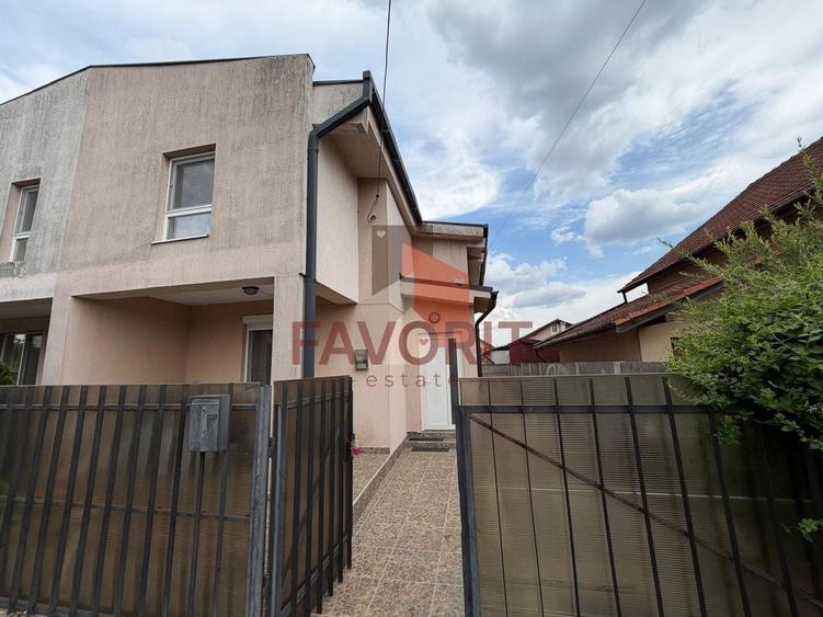 Duplex cu 5 camere cu Canalizare în Săcălaz