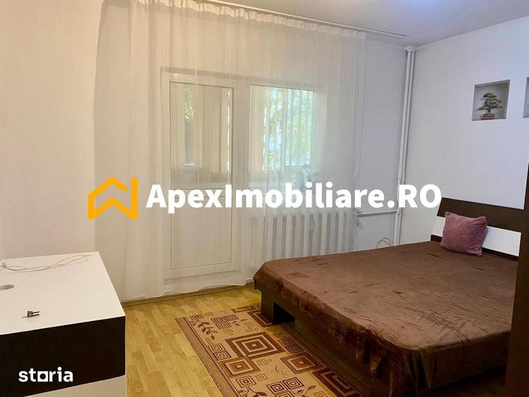 Apartament cu 3 camere decomandat în Vitan