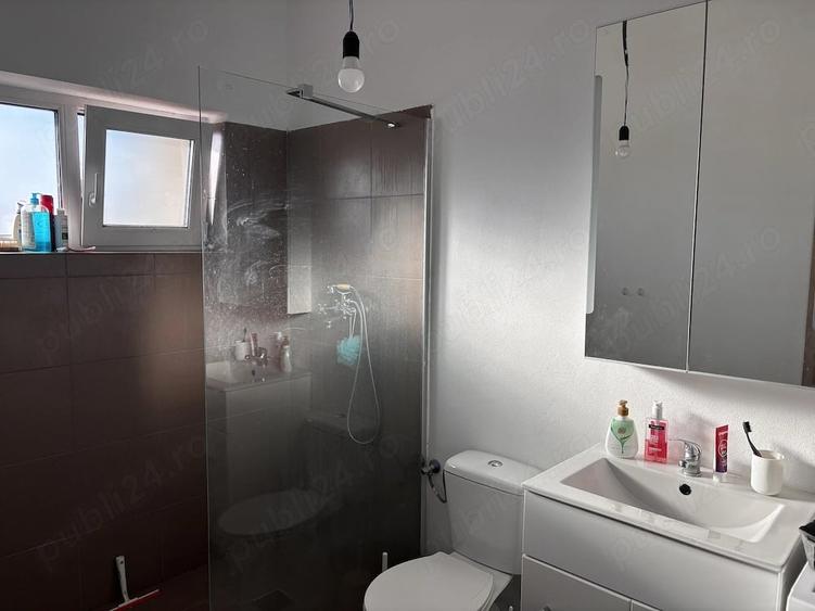 Casă cu 3 camere cu Teren 330 Mp în Moșnița Veche