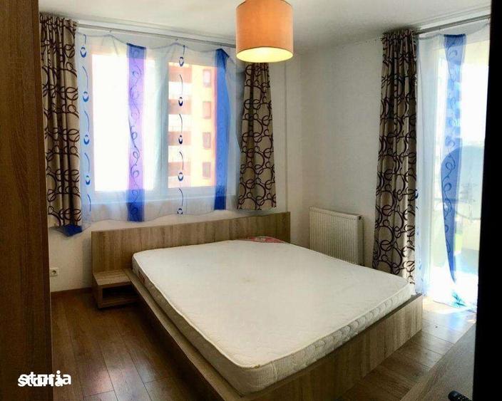 Apartament cu 3 camere semidecomandat în Central