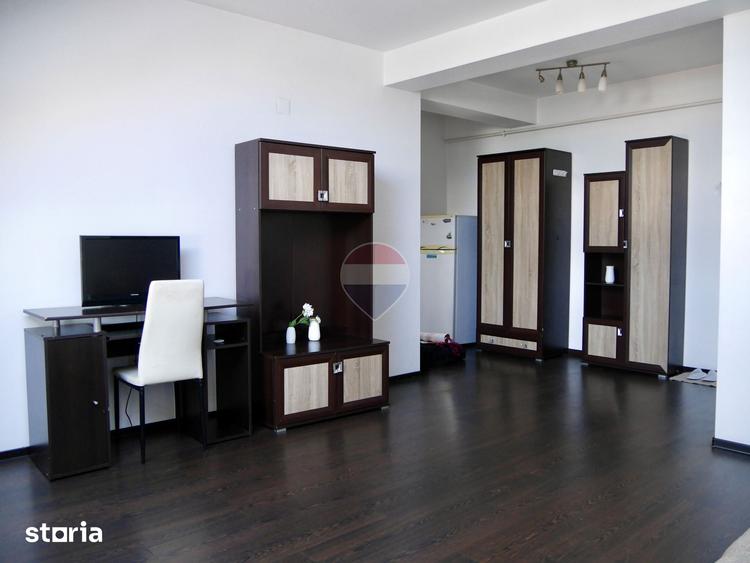 Apartament cu 2 camere în Tolstoi