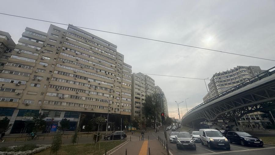 Apartament cu 3 camere decomandat în Doamna Ghica