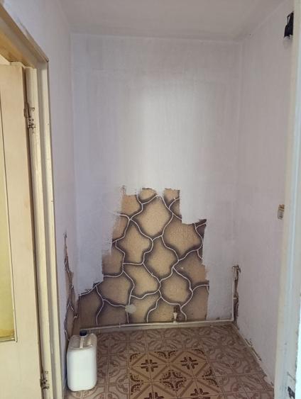 Vand apartament 3 camere etaj 4 - 6