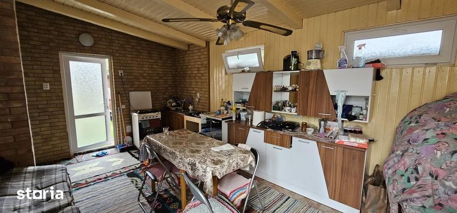 Casă cu 4 camere cu Teren 368 Mp în Coman
