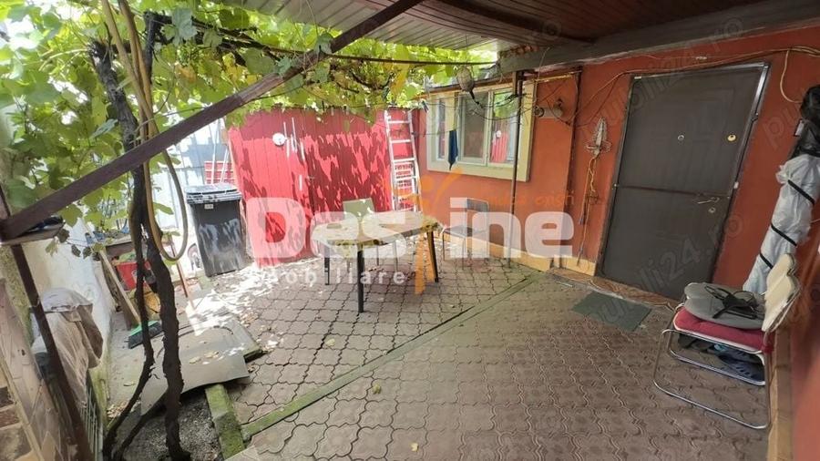 Casă individuală cu 3 camere cu Canalizare în Rahova