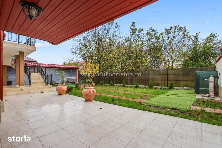 Casă cu 9 camere cu Teren 400 Mp în Limanu