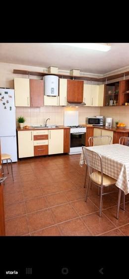Casă cu 3 camere în Cristian