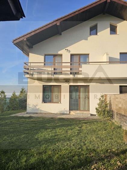 Duplex cu 5 camere cu Canalizare în Europa