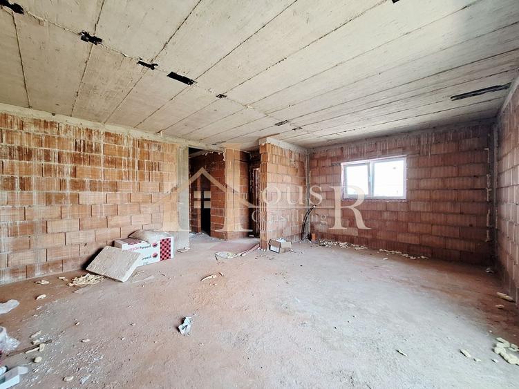 Duplex cu 3 camere cu Canalizare în Urseni