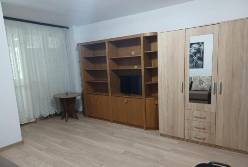 Garsonieră în Mihai Bravu