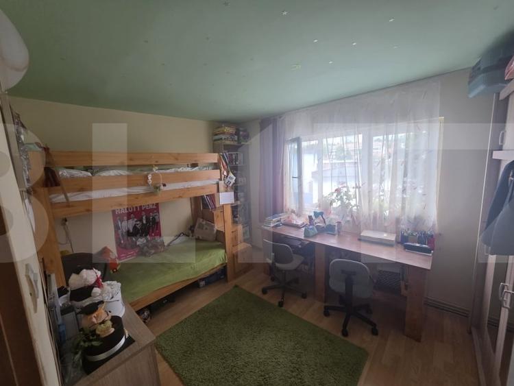 Apartament cu 2 camere semidecomandat, mobilat în Semicentral
