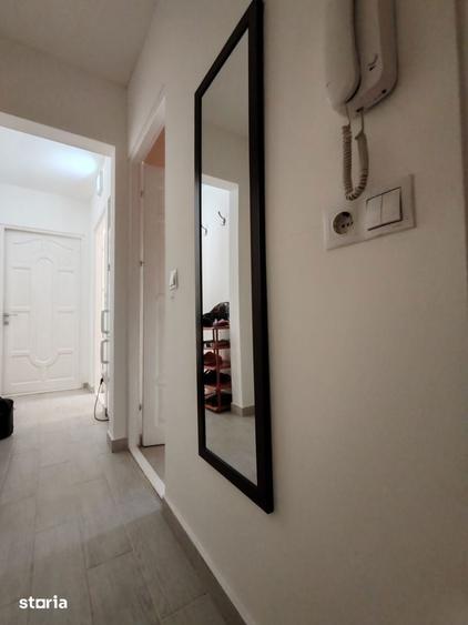 Apartament cu 2 camere semidecomandat în Nufărul