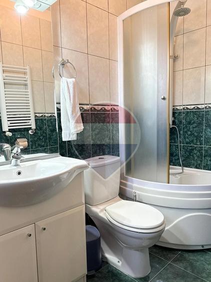 Apartament cu 4 camere decomandat în Fundeni
