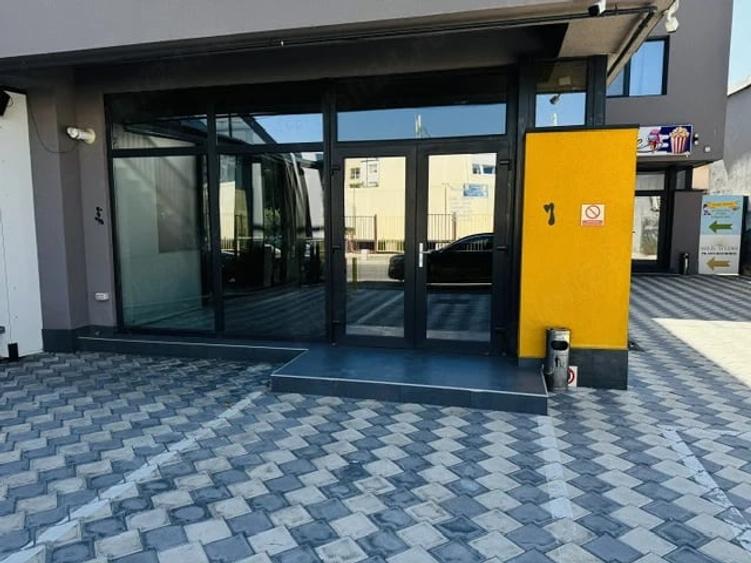 Spațiu comercial, de 100 mp, în Central