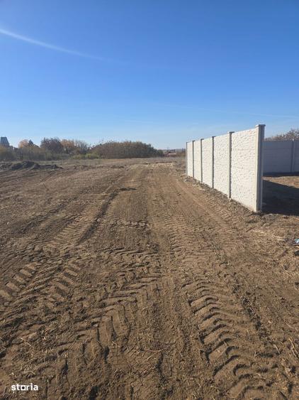 Teren de vanzare, 772 mp, parcelabil dupa dorinta - 1
