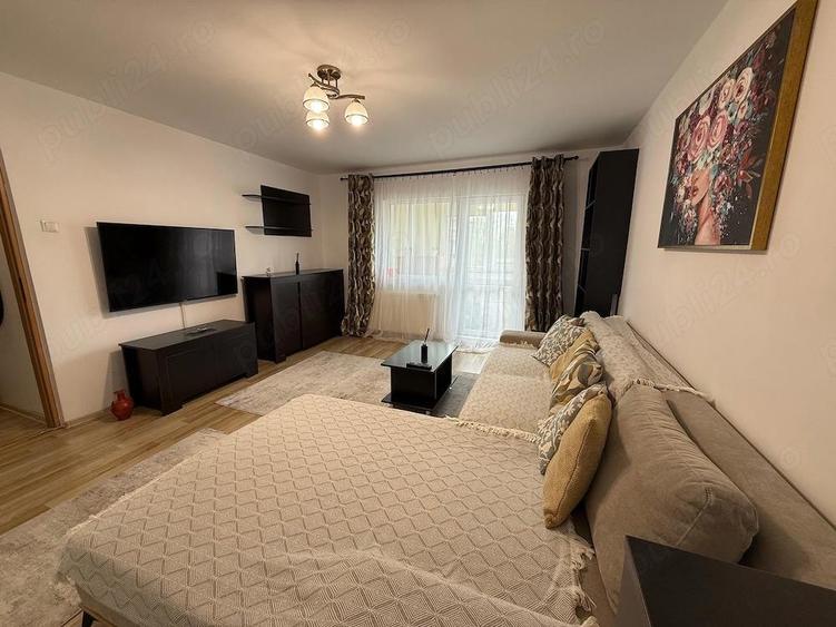 APARTAMENT de vanzare in zona LIPOVEI spatios, et. - 8