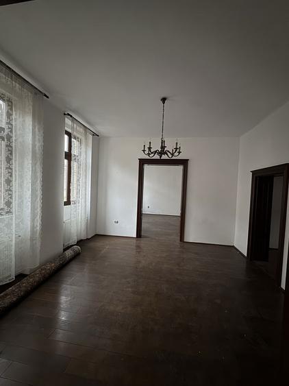 Spatiu de inchiriat zona Balcescu - 5