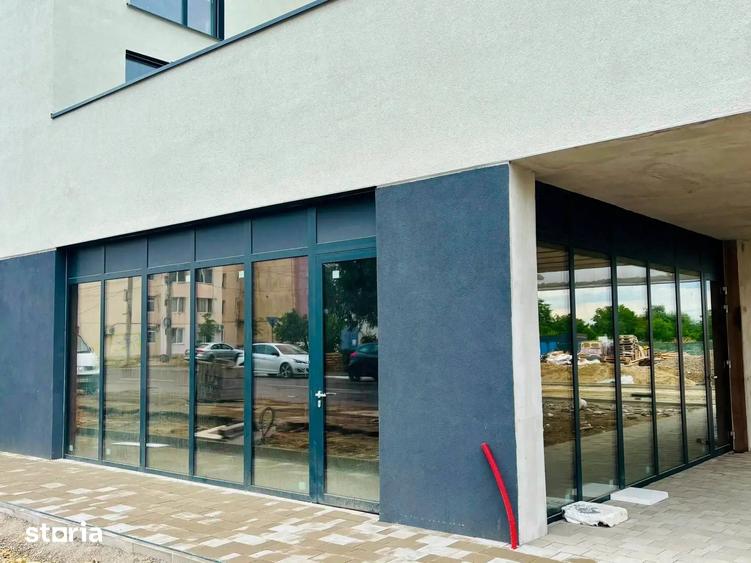 Spațiu comercial, de 47.25 mp, în Pârneava