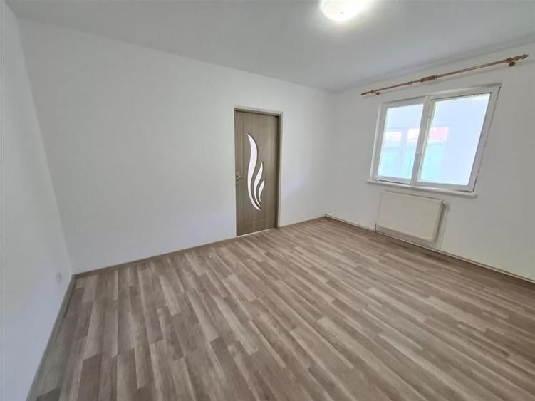 Apartament 2 camere cu balcon zona Tiglari - 3