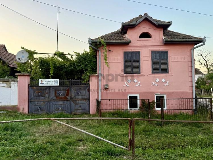 CASĂ LA ȚARĂ - 1149 MP TEREN | LA 8 KM DE VISCRI - 1