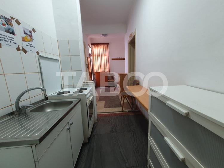 Casa de inchiriat zona Centrala 6 camere se inchiriaza si la muncitori - 15