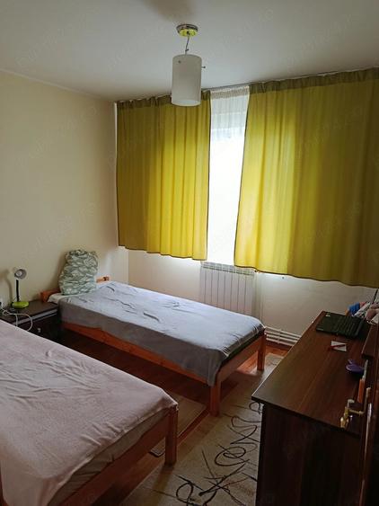 vand apartament 4 camere centru - 5