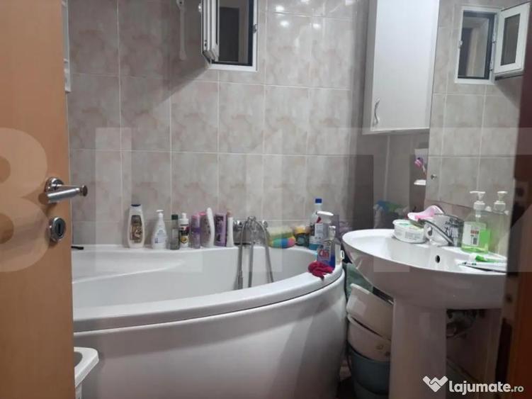 Apartament de vanzare, cu 3 camere, 55 mp, zona Lipovei - 10