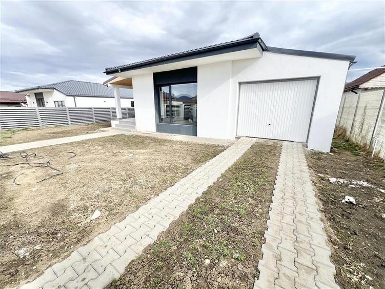 Casa individuala Cristian incalzire in pardoseala si garaj - 28