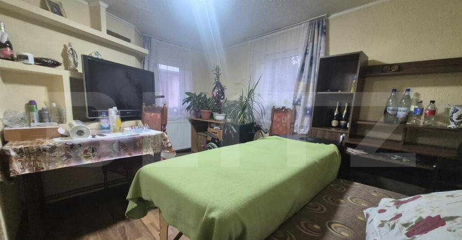 Casa 4 dormitoare, 190 mp, 1306 mp teren, zona Careiului - 3