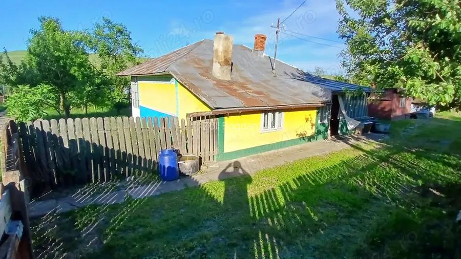 Vand casa+teren 1500mp Vladeni, Boto?ani curent,livada,gradina,fantana Vand casa+teren 1500mp Vladeni, Boto?ani curent,livada,gradina,fantana