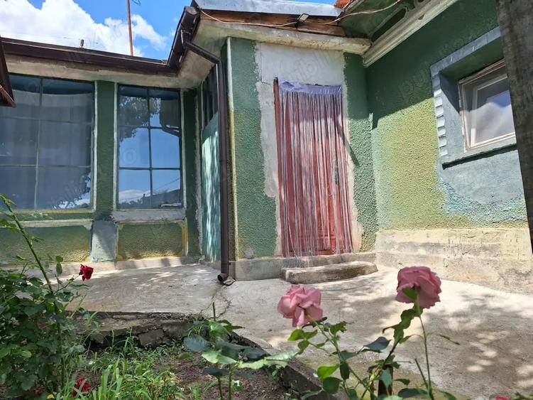 Teren cu casa de vanzare - 6