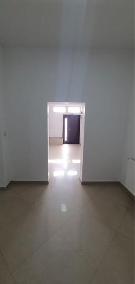 Inchiriez Spatiu Comercial Onesti - 4