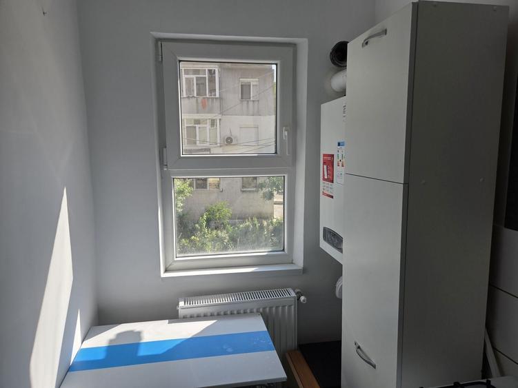Inchiriez apartament 2 camere - 2